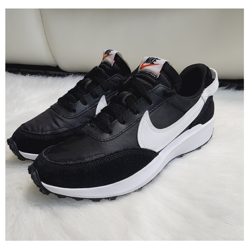 Nike Waffle Women's Shoes